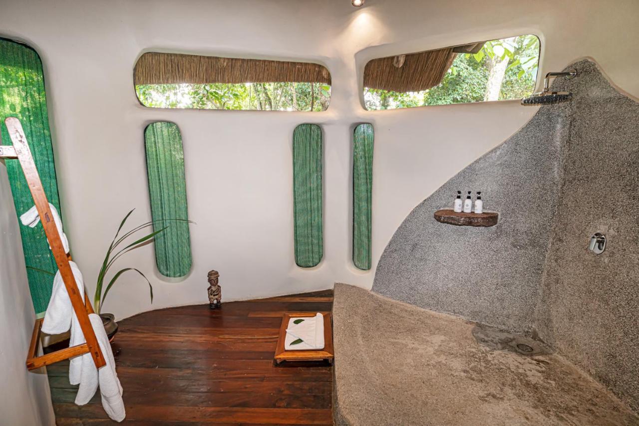 Lemala Wildwaters Lodge Kangulumira Екстериор снимка