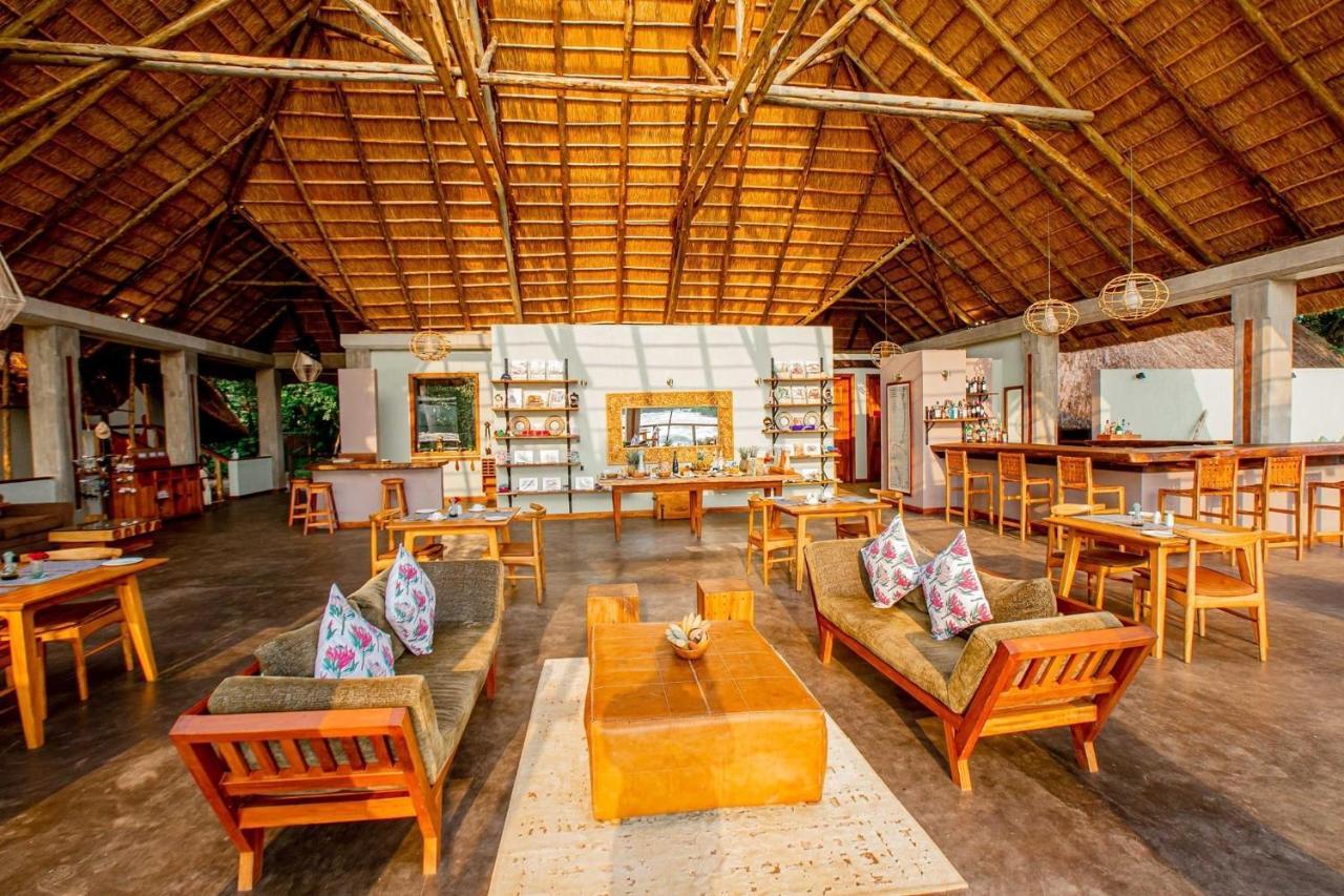 Lemala Wildwaters Lodge Kangulumira Екстериор снимка