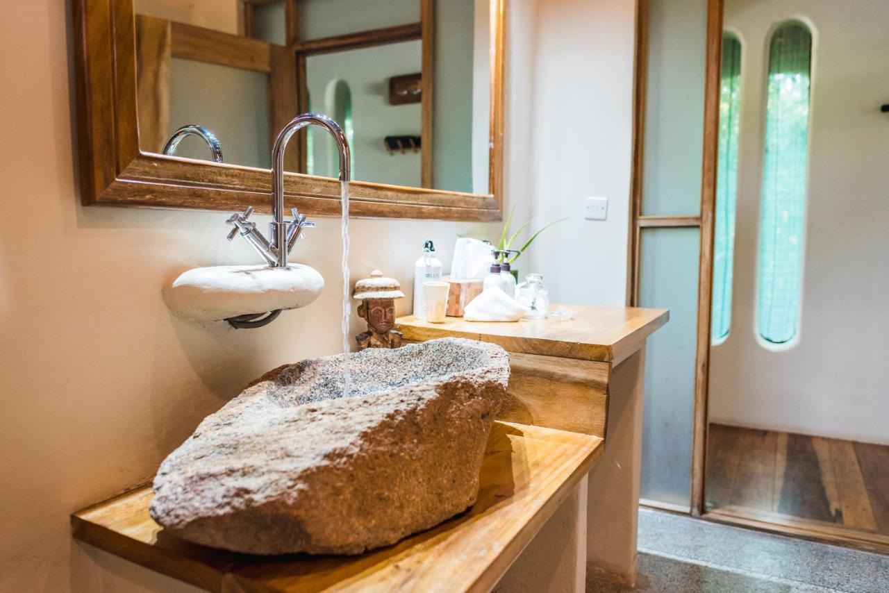 Lemala Wildwaters Lodge Kangulumira Екстериор снимка